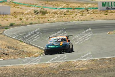 media/May-31-2025-CalClub SCCA (Sat) [[2c1a04e1ee]]/Qualifying/Group 2/Turn 4/